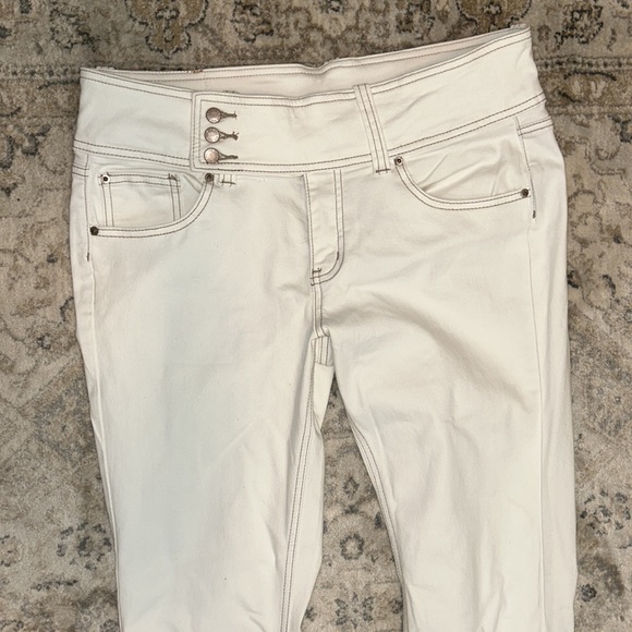 Urban outfitters flare jeans - Picture 2 of 5